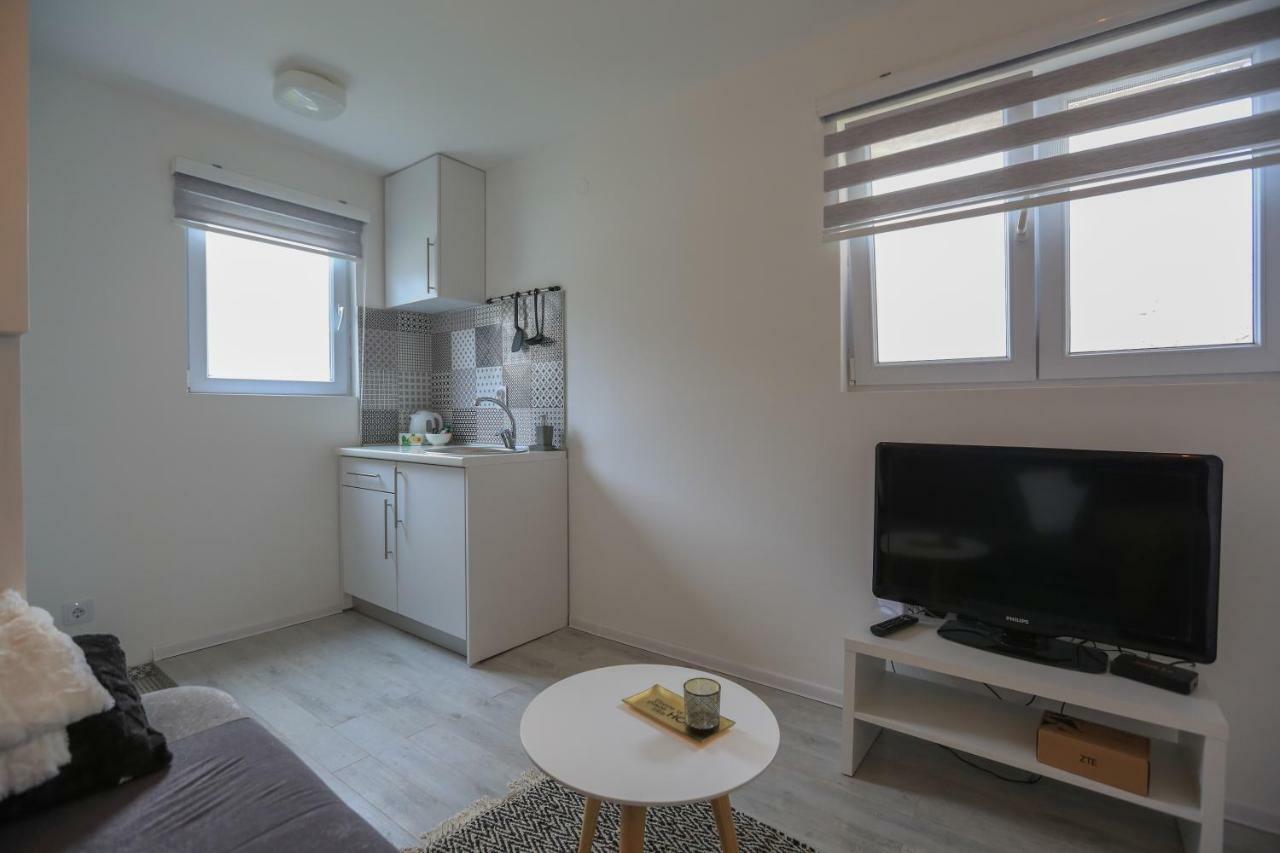 Tiny Home Sarajevo Buitenkant foto